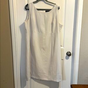 Evan-Picone Classic White Sleeveless Dress